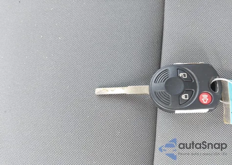 2019 Ford Escape S z USA, uszkodzony, nr VIN 1FMCU0F75KUB21913